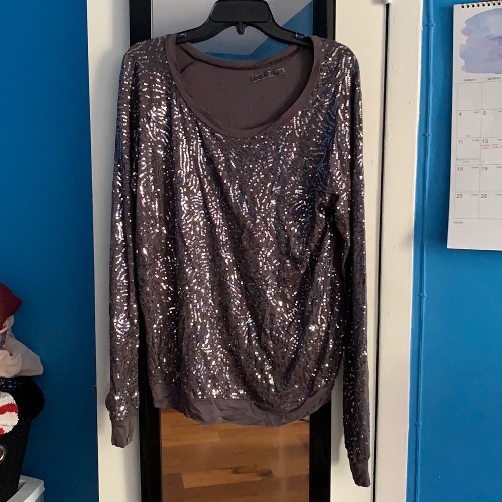 Velvet sequined top